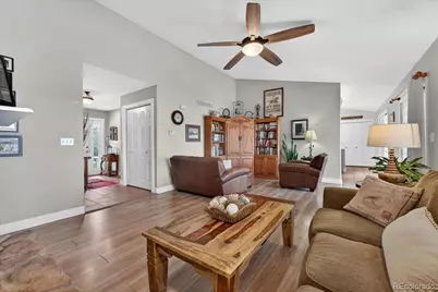 23767 E Byers Place, Aurora, CO 80018 - Photo 7