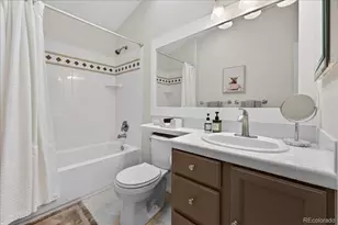 23767 E Byers Pl, Aurora, CO 80018 - Photo 27