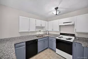 750 S Alton Way, Denver, CO 80247 - Photo 5
