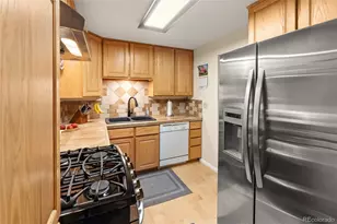 3057 S Alton Ct, Denver, CO 80231 - Photo 25