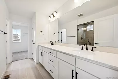 486 S Salida Street, Aurora, CO 80017 - Photo 13