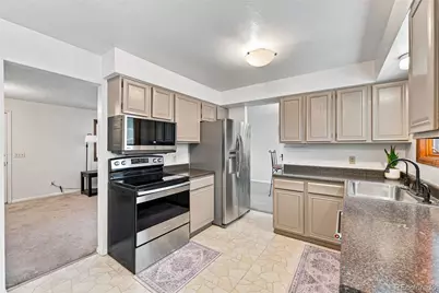 18744 E Brown Place, Aurora, CO 80013 - Photo 9