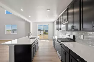 1637 Yampa River Dr, Windsor, CO 80550 - Photo 5