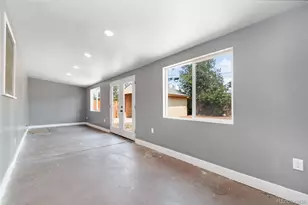 886 Kingston St, Aurora, CO 80010 - Photo 17