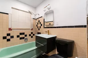 886 Kingston St, Aurora, CO 80010 - Photo 9