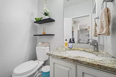 9815 Eagle Creek Circle, Commerce City, CO 80022 - Photo 15