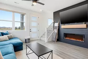 7820 Horsebrush Ln, Littleton, CO 80125 - Photo 13