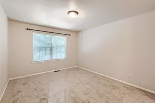1127 S Ventura Cir, Aurora, CO 80017 - Photo 11
