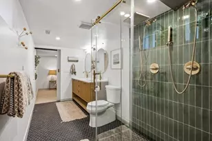 2589 N Glencoe St, Denver, CO 80207 - Photo 23