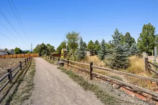 6277 S Locust St, Centennial, CO 80111 - Photo 45