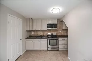 5553 Yost Ct, Denver, CO 80239 - Photo 21