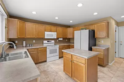 15125 E 117th Drive, Commerce City, CO 80603 - Photo 7