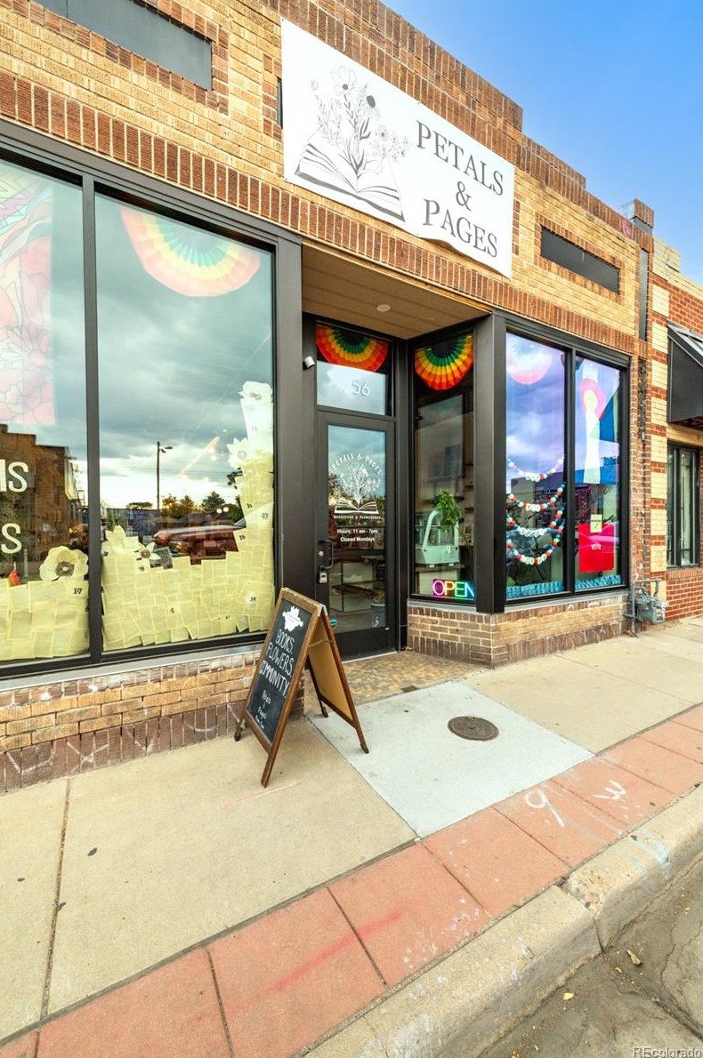90 Galapago St, Denver CO  80223-1522 exterior
