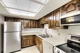 13991 E Marina Dr, Aurora, CO 80014 - Photo 5