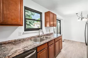 4951 S Richfield Cir, Aurora, CO 80015 - Photo 7