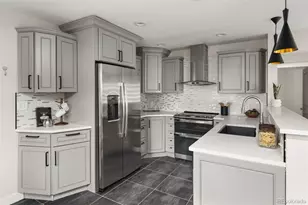 2801 Poplar St, Denver, CO 80207 - Photo 11