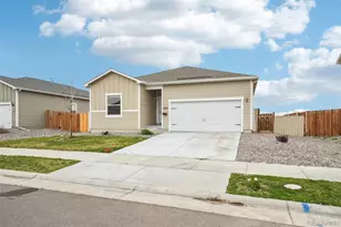1053 Gianna Ave, Fort Lupton, CO 80621 - Photo 3