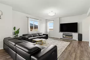 12445 E 101st Dr, Commerce City, CO 80022 - Photo 7