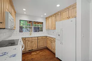 6130 E Briarwood Cir, Englewood, CO 80112 - Photo 11