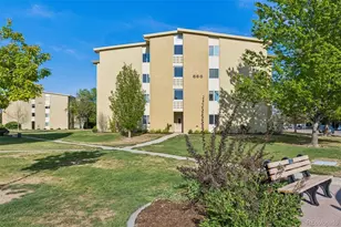 660 S Alton Way, Denver, CO 80247 - Photo 25