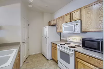 5255 Memphis Street #307, Denver, CO 80239 - Photo 11