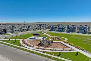 811 N Deer Pk St, Watkins, CO 80137 - Photo 33