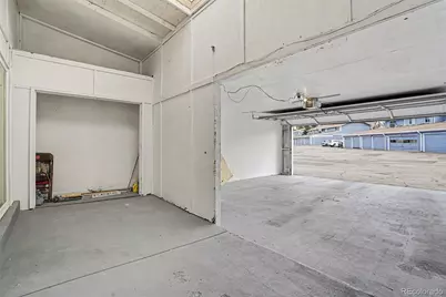 141 Oakland Court, Aurora, CO 80011 - Photo 17