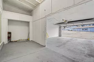 141 Oakland Ct, Aurora, CO 80011 - Photo 17