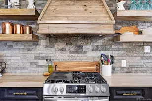 730 Newark St, Aurora, CO 80010 - Photo 3