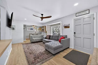 730 Newark Street, Aurora, CO 80010 - Photo 9