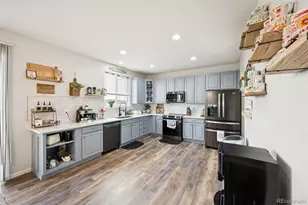 17310 E 104th Pl, Commerce City, CO 80022 - Photo 7