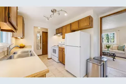 30575 Hilltop Drive, Evergreen, CO 80439 - Photo 7