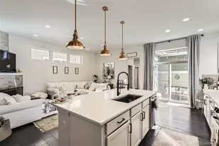 2572 Iola St, Aurora, CO 80010 - Photo 3