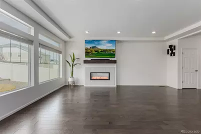 4577 N Quatar Court, Aurora, CO 80019 - Photo 9