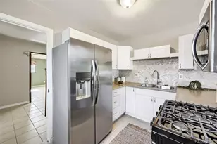 9351 Nagel Dr, Thornton, CO 80229 - Photo 5