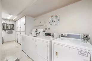 558 N Washington St, Denver, CO 80203 - Photo 23
