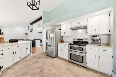 19355 E Greenwood Place, Aurora, CO 80013 - Photo 11