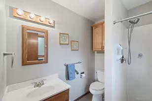 11707 W Jewell Dr, Lakewood, CO 80228 - Photo 17