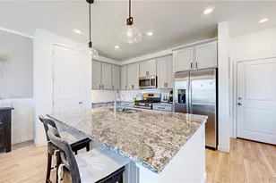 17928 Galapagos St, Broomfield, CO 80023 - Photo 7
