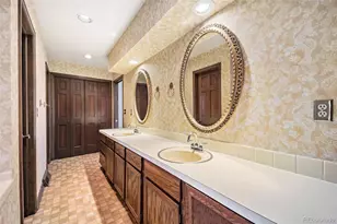 2295 S Beeler Way, Denver, CO 80231 - Photo 17