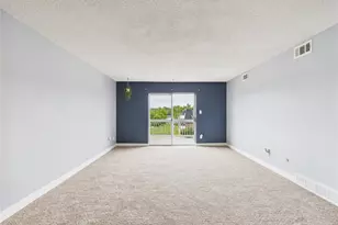 190 E Highline Cir, Centennial, CO 80122 - Photo 3