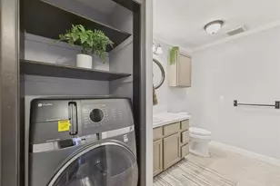 190 E Highline Cir, Centennial, CO 80122 - Photo 23