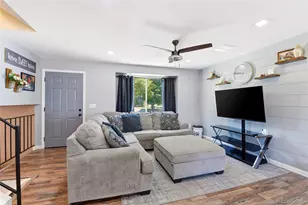 17855 E Kansas Pl, Aurora, CO 80017 - Photo 5