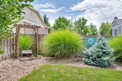 82 S Newbern Way, Aurora, CO 80018 - Photo 37
