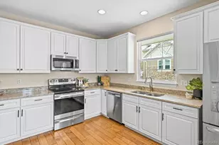 8843 Edinburgh Cir, Highlands Ranch, CO 80129 - Photo 5