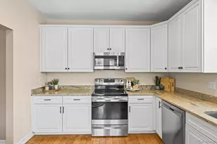 8843 Edinburgh Cir, Highlands Ranch, CO 80129 - Photo 9