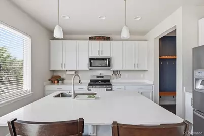7237 S Scottsburg Way, Aurora, CO 80016 - Photo 3