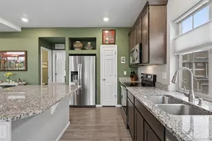 10505 Truckee St, Commerce City, CO 80022 - Photo 9
