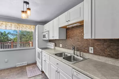 7500 W Bails Avenue, Lakewood, CO 80232 - Photo 9