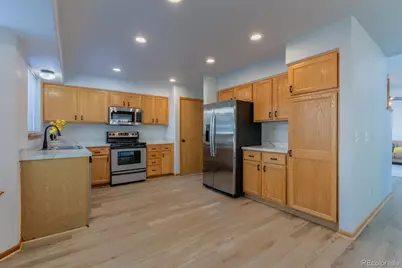 2241 S Walden Street, Aurora, CO 80013 - Photo 23
